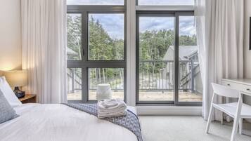 Design Condo, 3 Bedrooms, Mountain View | 3 bedrooms, free WiFi