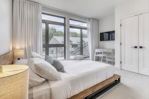 Design Condo, 3 Bedrooms, Mountain View | 3 bedrooms, free WiFi