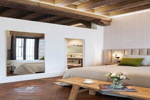 2 室のベッドルーム、アイロン / アイロン台、WiFi、ベッドシーツ