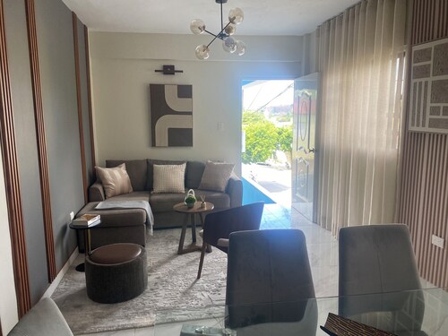 Cozy 2-bedroom apartment in amazing Santa Cruz del Seibo with WiFi, AC