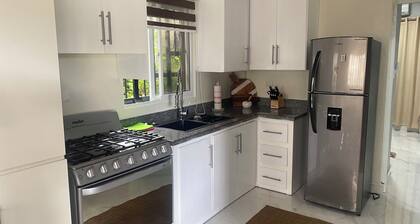 Cozy 2-bedroom apartment in amazing Santa Cruz del Seibo with WiFi, AC