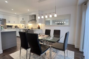 Dining - Modern Home in Prime Location with Parking (Richmond Hill)