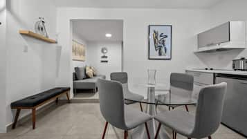 Deluxe Apartment (MM6) | Living area | Smart TV