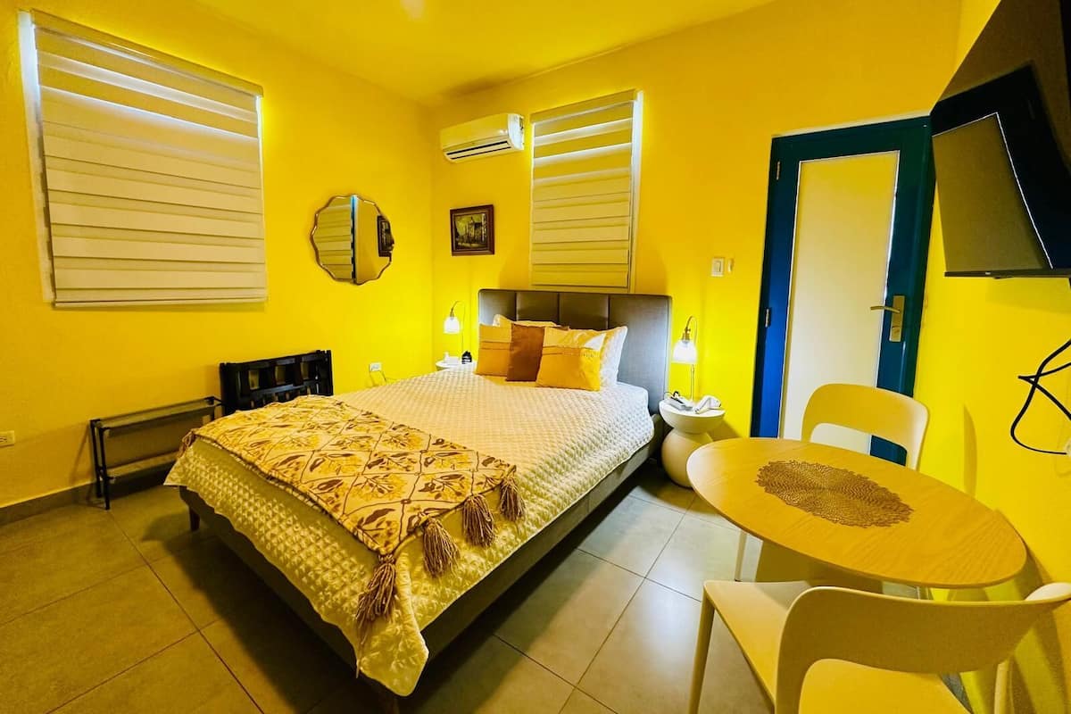 Executive Studio, Patio (MM10) | 1 bedroom, premium bedding, individually decorated