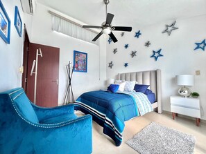 3 chambres, bureau, Wi-Fi, draps fournis