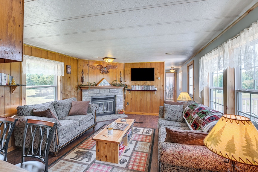 Pet-friendly Perham Home: Fire Pit + Trail Access! - Acadia, ME