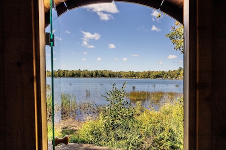Interior. Sunken Escapes Fox Cabin #8