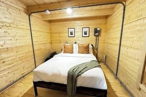 WiFi, bed sheets