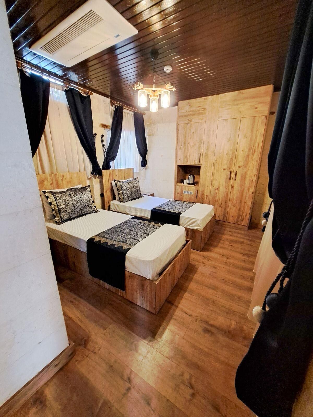 Classic Twin Room, City View | Egyptian cotton sheets, premium bedding, minibar, soundproofing