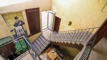 Uitzicht op de binnenplaats