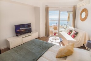 1 bedroom, iron/ironing board, travel crib, WiFi