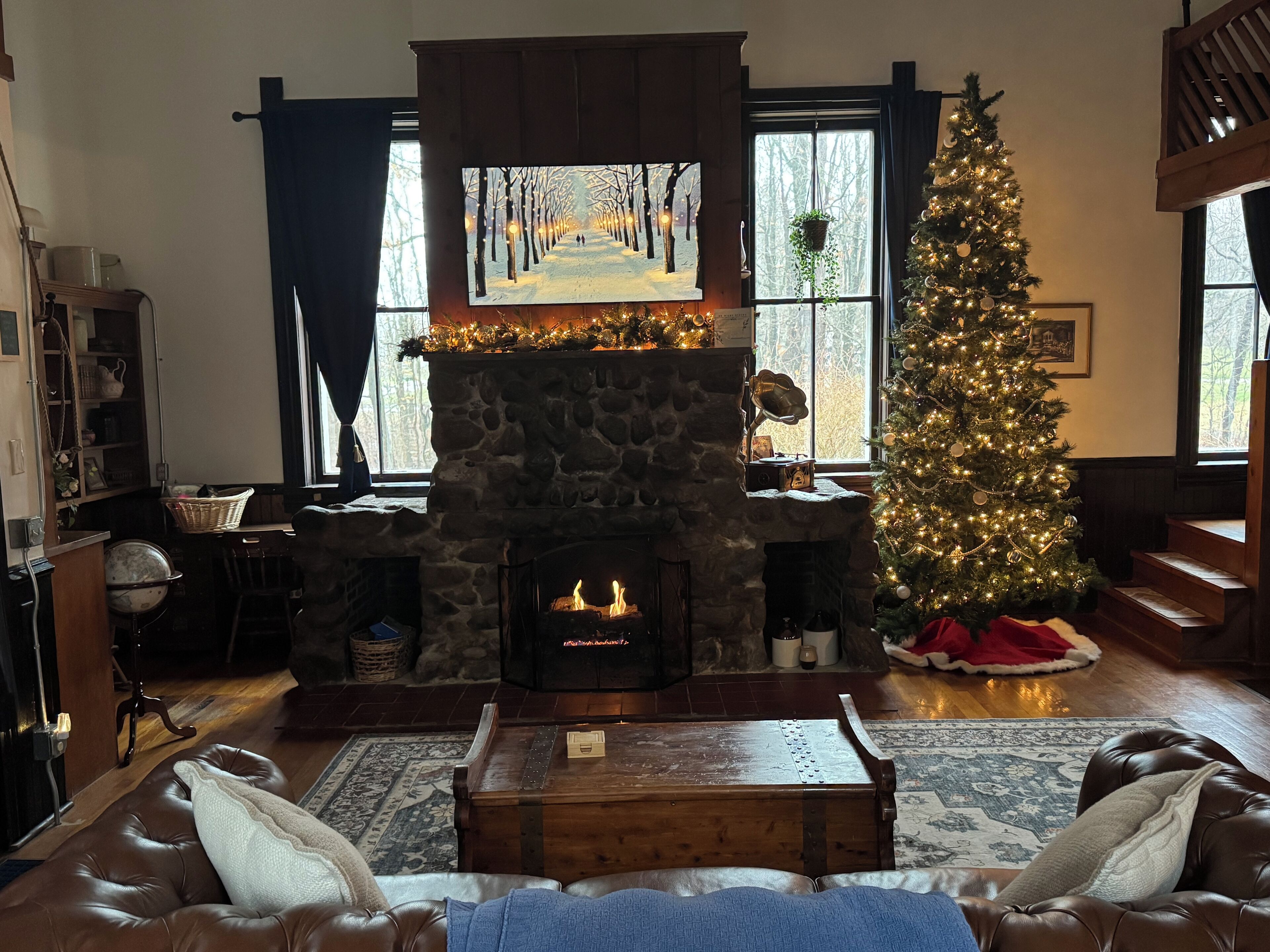 Smart-tv en een open haard