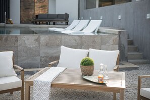 Property grounds - Haroupia Junior Luxury Suite with Private Pool (Sfakia)
