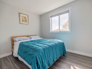 5 chambres, fer et planche à repasser, Wi-Fi gratuit, draps fournis