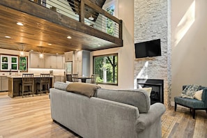 Smart-TV, Kamin, Drucker