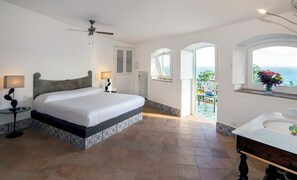6 slaapkamers, een strijkplank/strijkijzer, gratis wifi, beddengoed
