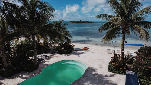 #7 - Guana Beach Inn @sunset beach, Guana Cay