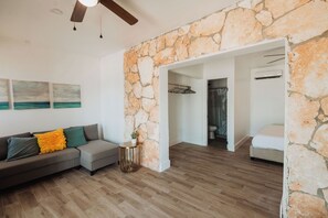 1 dormitori, wifi i roba de llit 