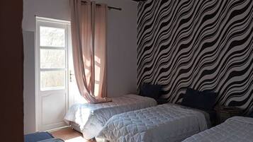 Comfort Triple Room, Multiple Beds, Balcony, Partial Sea View