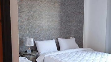 Comfort trippelrum - flera sängar - balkong - viss havsutsikt | Gratis wi-fi