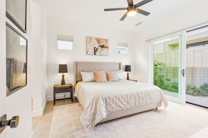 3 bedrooms, iron/ironing board, free WiFi, bed sheets - Sophisticated Resort/WFA Amenity-Filled PS Home (Palm Springs)