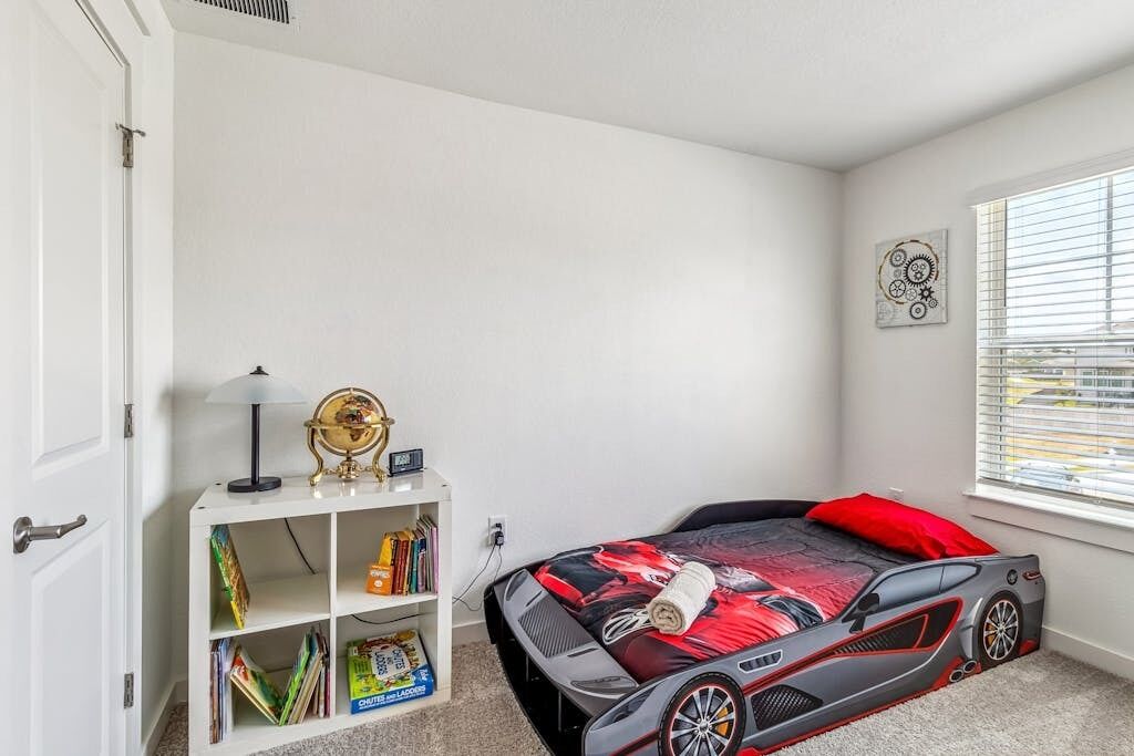 3 bedrooms, iron/ironing board