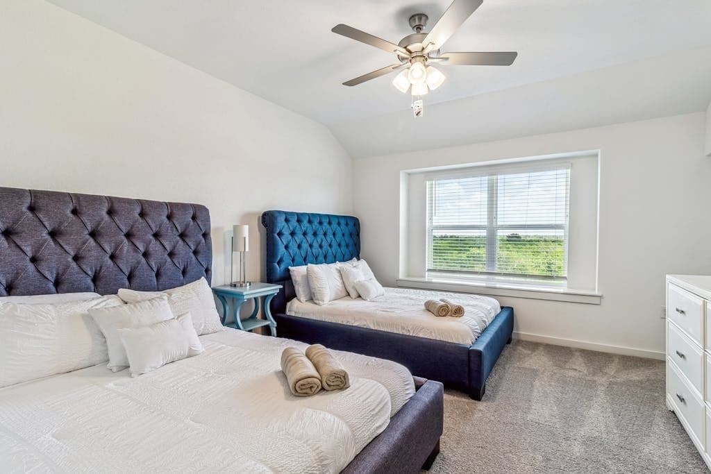 3 bedrooms, iron/ironing board