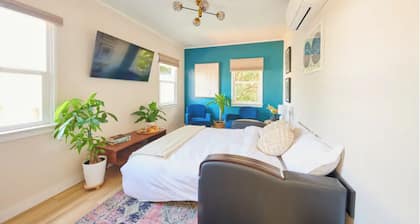 Eclectic Funk Zone Adjacent Apartment!