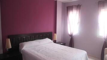 3 dormitorios, tabla de planchar con plancha, wifi y ropa de cama