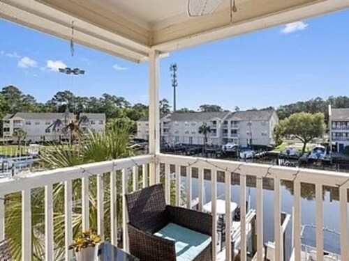 Water Views! Pool & hot tub - 2be/2ba condo in Ocean Springs! Harbor Landing
