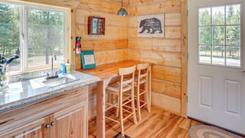 Fridge, microwave, stovetop, coffee/tea maker