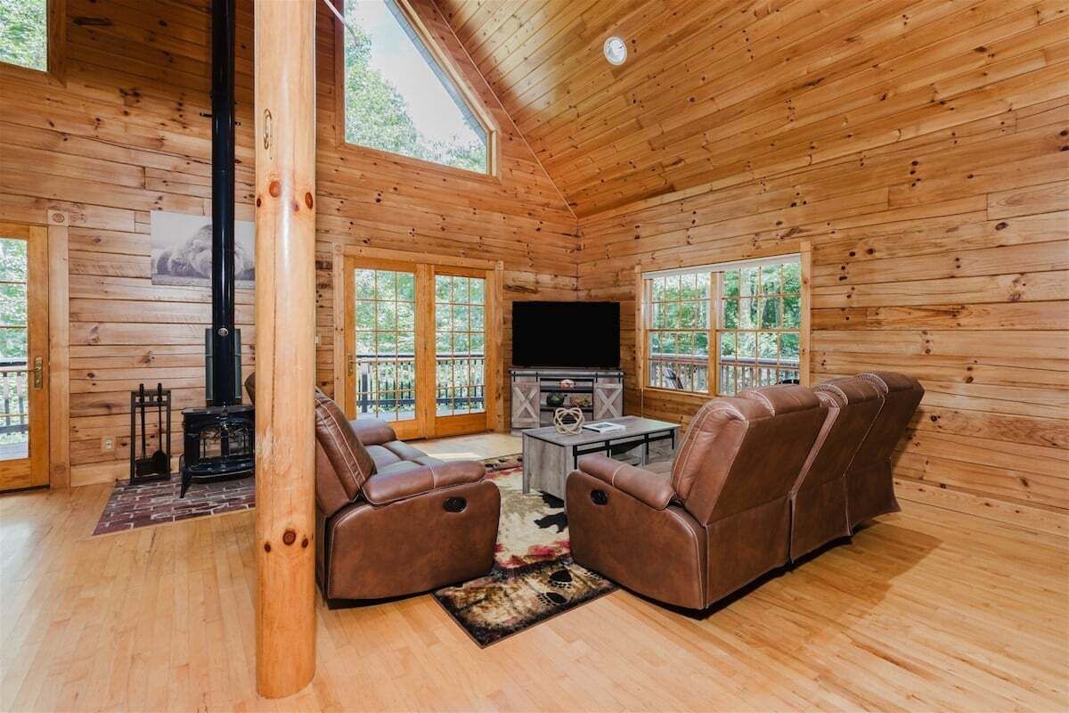 Experience The Charm Of Wally's Kabin - Sylva, NC