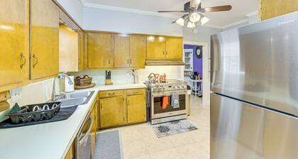 Lumberjack Hideaway Near Campus in Nacogdoches!
