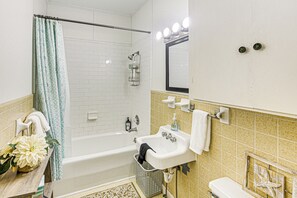 Talo (3 Bedrooms) | Sisätilat