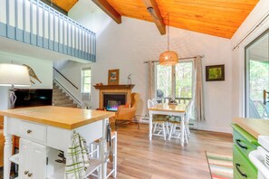 Interior - Twin Lakes Village Condo on 3rd Fairway! (Rathdrum)