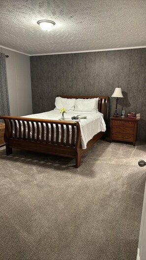 3 soverom, reiseseng for barn, wi-fi (inkludert) og sengetøy