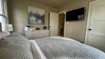 3 soverom, strykejern/-brett, wi-fi (inkludert) og sengetøy