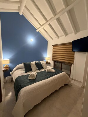 Standard Double Room | Premium bedding, down comforters, desk, laptop workspace - Hotel Boutique Cenit (Villa de Leyva)
