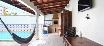 House with pool and barbecue in the best location in Caraguatatuba