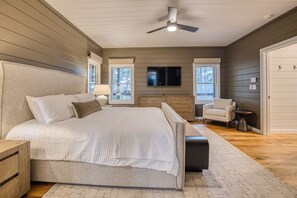 4 Schlafzimmer, Bügeleisen/Bügelbrett, Reisekinderbett, kostenloses WLAN
