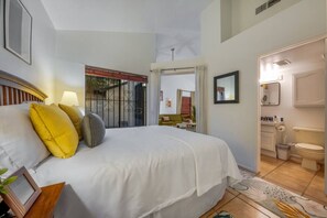 1 bedroom, iron/ironing board, travel cot, free WiFi