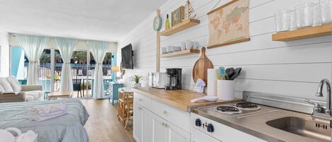 冰箱、微波炉、炉灶、茶具/咖啡用具