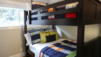 House, Multiple Beds, Pool Access, Ocean View (Destination #35) | 6 bedrooms, individually decorated, individually furnished, bed sheets