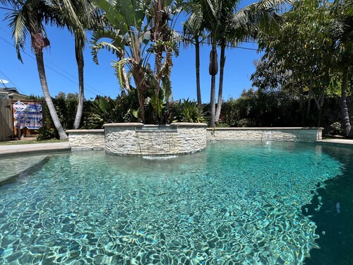 Swanky 5 bedroom 4.5 bath home (3 Master Suites)