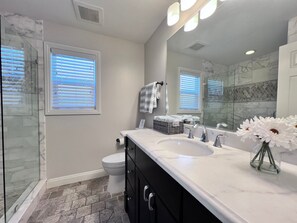 House, Multiple Beds, Pool Access, Ocean View (Destination #30) | Bathroom | Towels, toilet paper