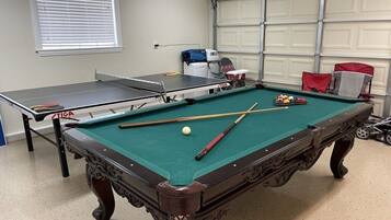 House, Multiple Beds, Pool Access, Pool View (Destination #31) | Games room