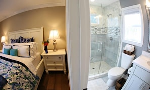 House, Multiple Beds, Pool Access, Ocean View (Destination #31) | Bathroom - Upscale 6 Bed, 5 Ba, New Pool W/jacuzzi, 1/2 Mile Walk to Disney (Anaheim)