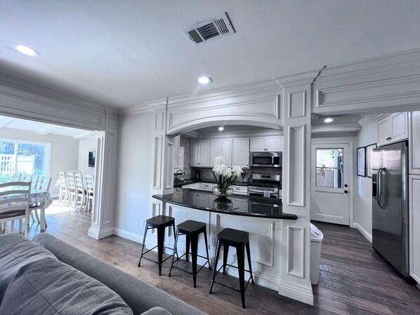 Hus - flera sängar - tillgång till pool - havsutsikt (Destination #01) | Interiör