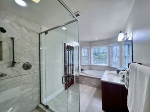 House, Multiple Beds, Pool Access, Ocean View (Destination #09) | Bathroom