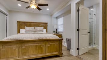 6 bedrooms, individually decorated, individually furnished, bed sheets